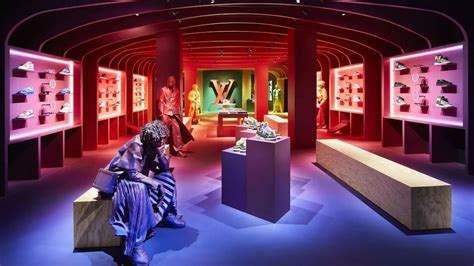 mostra louis vuitton parigi|louis vuitton pop show.